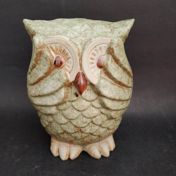 Bashful Owl Figure Ceramic Green w/ Brown Retro Whimsical Peek-A-Boo - Picture 2 of 9